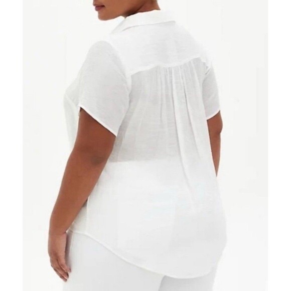 Torrid Lindsay Crochet Inset Shirt Size 5/5X Cloud White Button Front Gauze NEW - Picture 3 of 11